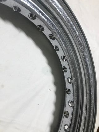 Harley Davidson Aro llanta 16 por 3 de segunda man
