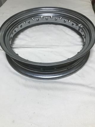 Harley Davidson Aro llanta 16 por 3 de segunda man