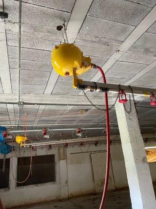 Materiales de granja avicola