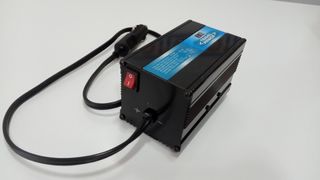 Inversor de 12v a 220v