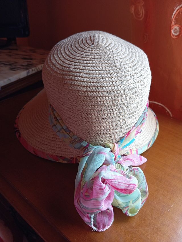 Sombrero de mujer