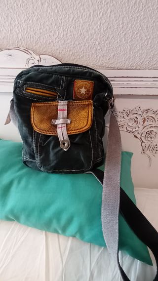 Bolso bandolera Converse. Unisex