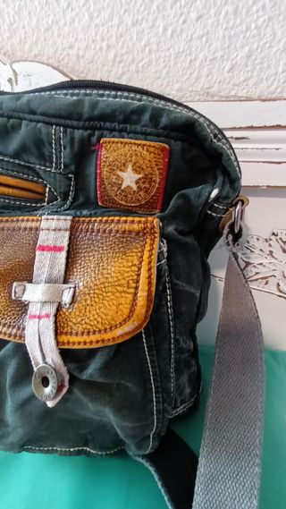 Bolso bandolera Converse. Unisex
