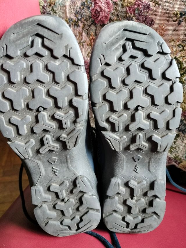 Scarpa trekking/montagna tg 37 Quechua
