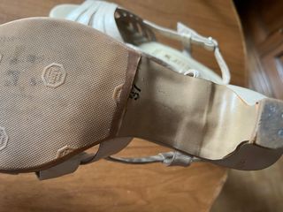 Sandalia de tiras beige señora