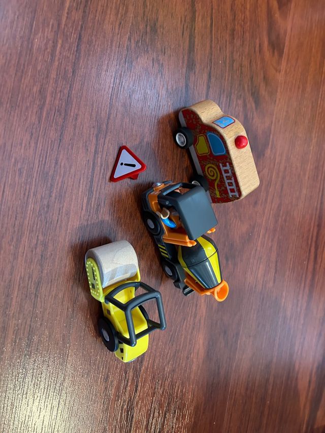 Coches juguete construcción