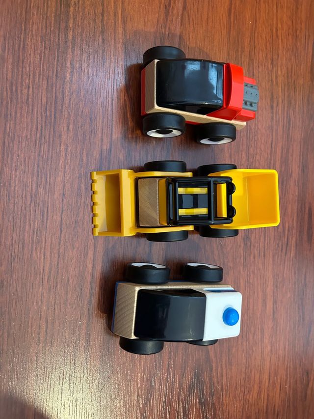 Coches juguete construcción