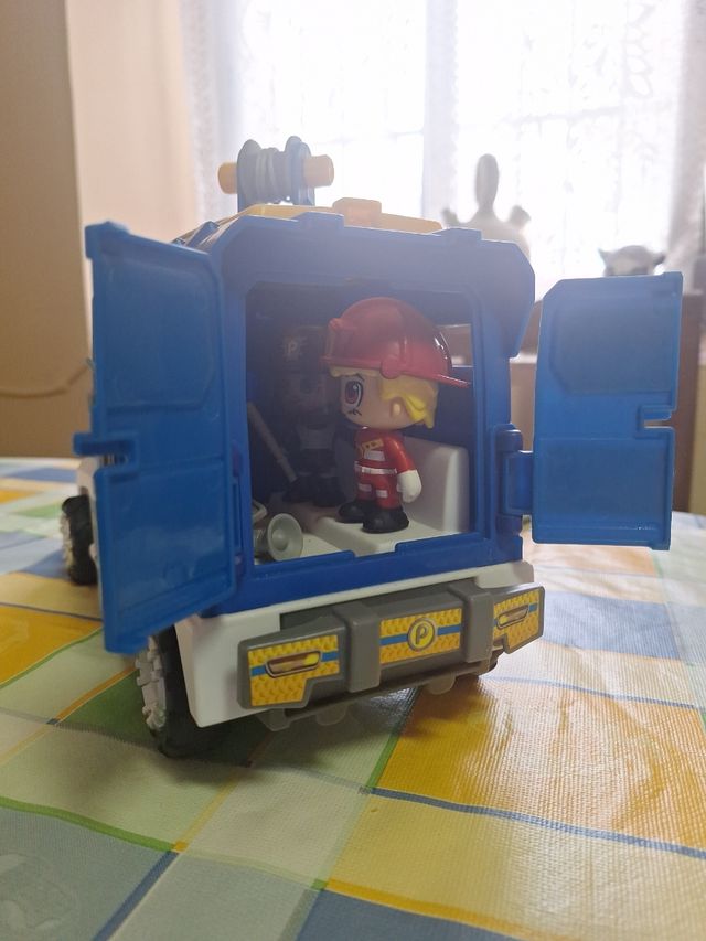 Furgon Policial Pinypon Action