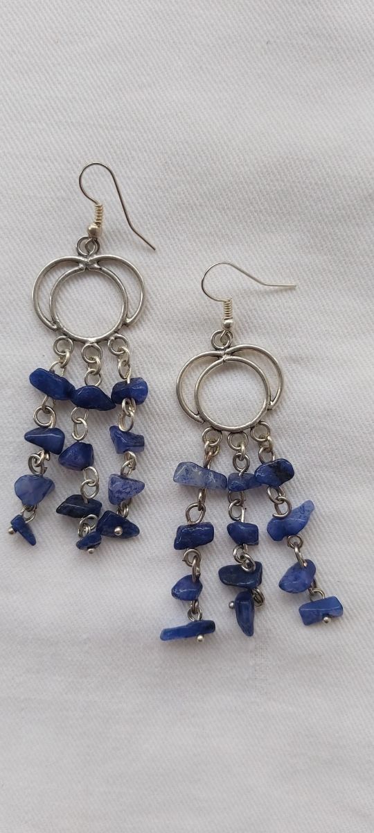 Orecchini con pietre dure di agata blu