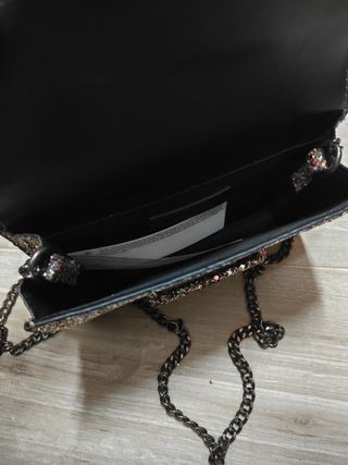 Bolso dorado de fiesta