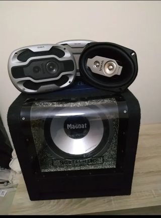 Subwoofer Magnat 12" y altavoces Vieta (6x9)