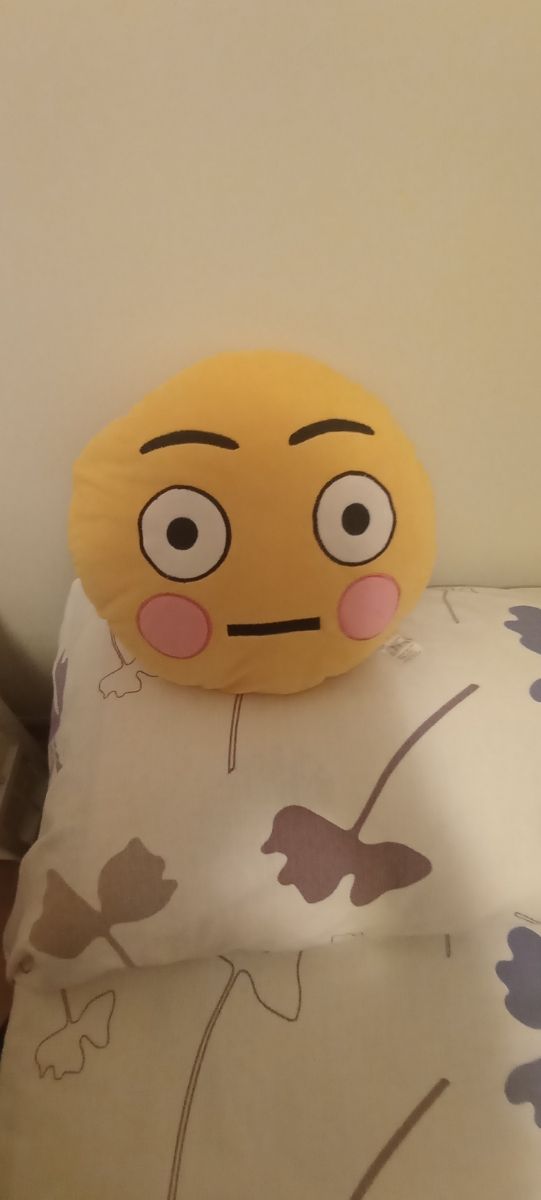 Cojín emoticono