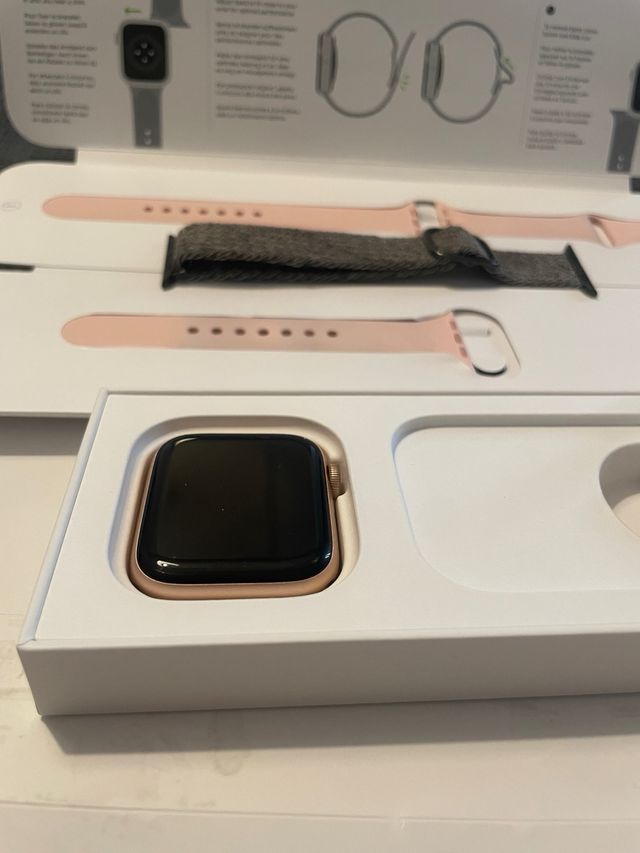 Apple Watch SE 