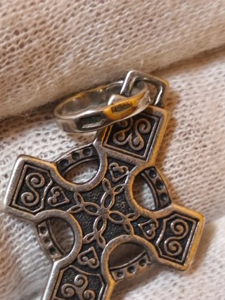 CRUZ CELTA PLATA.
