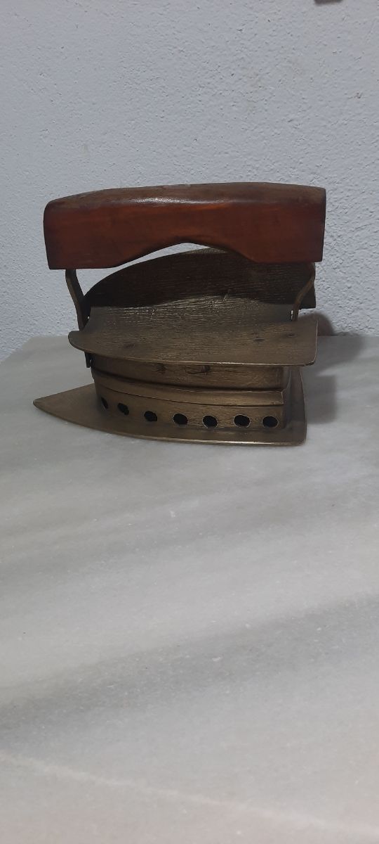 Piatto in bronzo antico