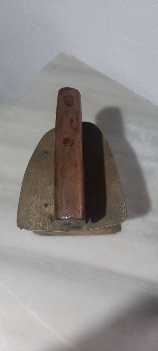 Piatto in bronzo antico