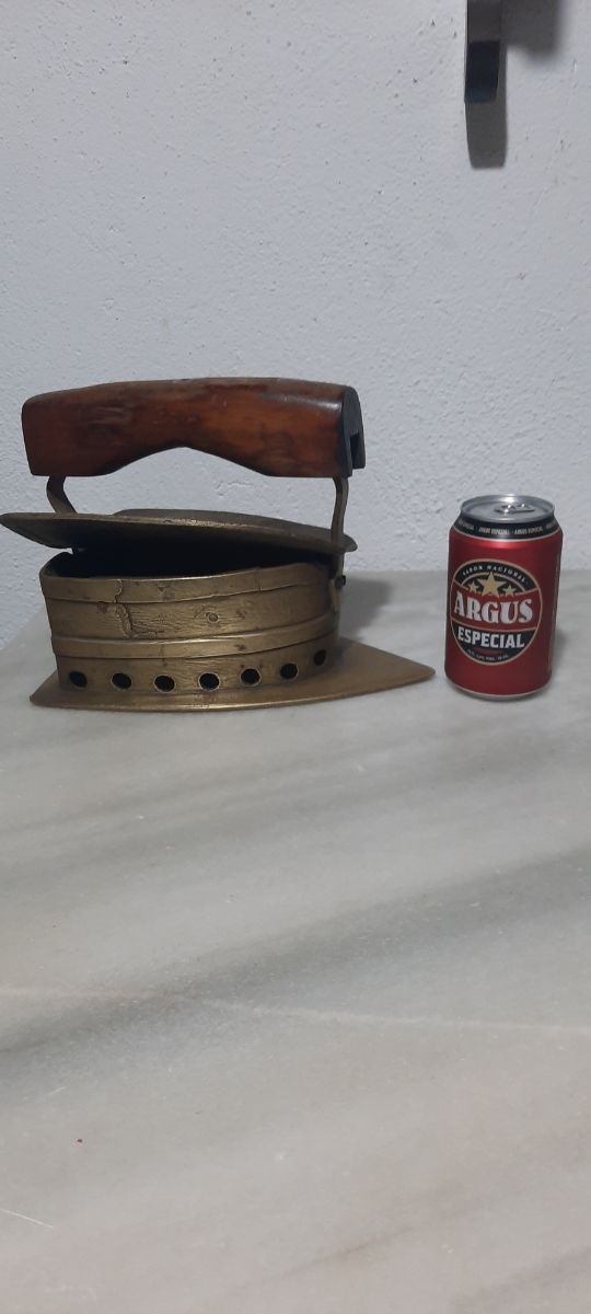 Piatto in bronzo antico