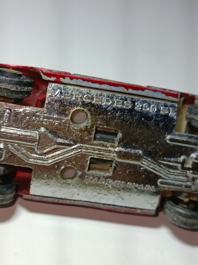 *MERCEDES BENZ 350 SL 1/64 GUISVAL