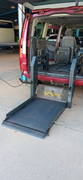 plataforma elevadora furgo RICON silla ruedas