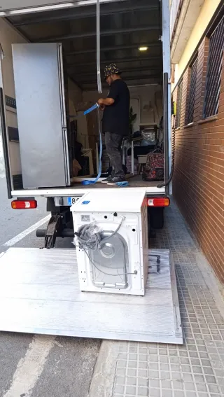 Transporte y mudanza y montaje de muebles FPC 