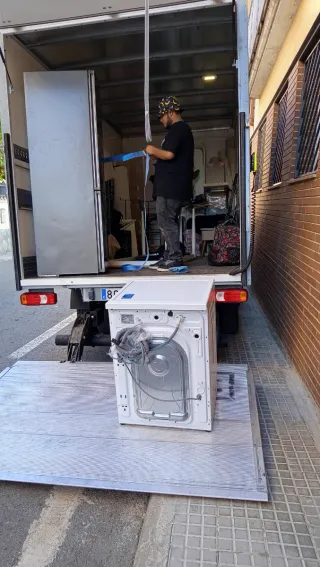 Transporte y mudanza y montaje de muebles FPC 