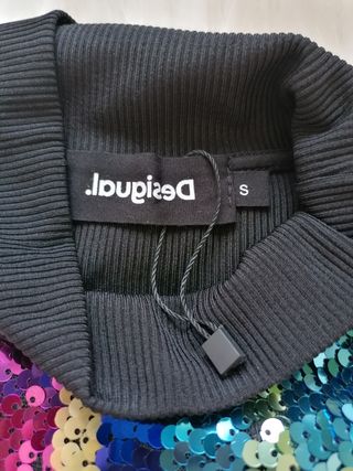 Desigual Camiseta de Lentejuelas