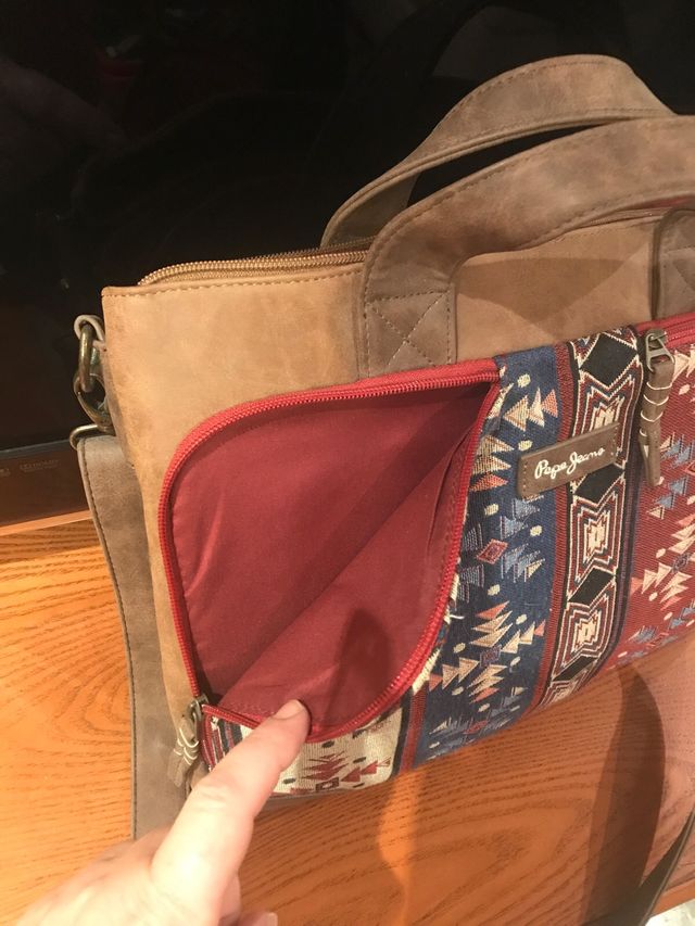 Bolso pepe jeans para portatil de piel