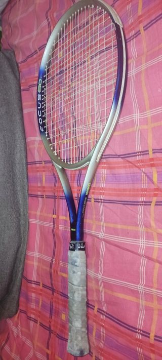 Raqueta focus 80