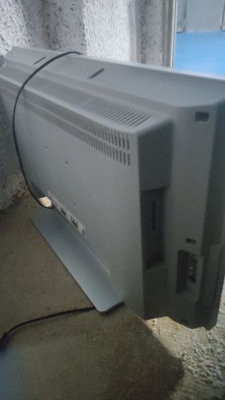 2 televisores Philips