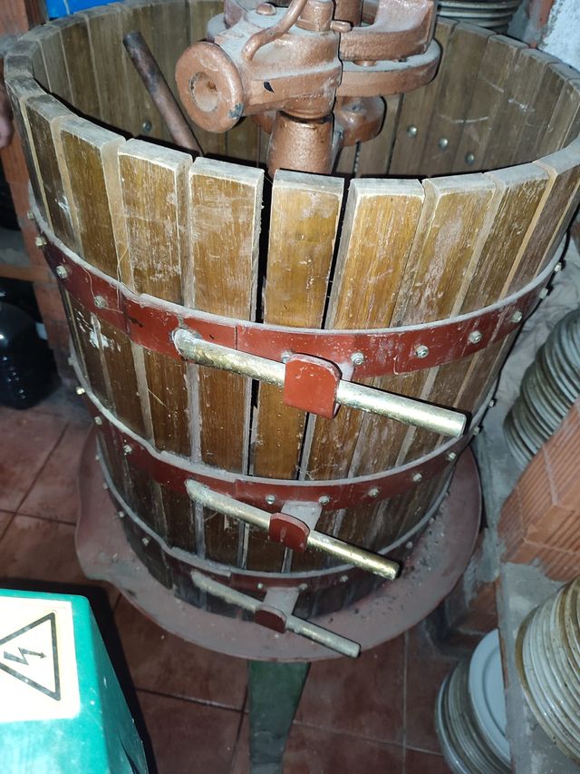 PRENSA PARA VINO FRUTA