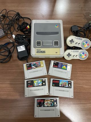 Consola Super Nintendo con 5 juegos