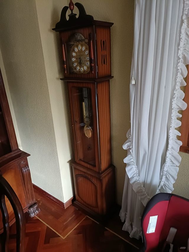 Reloj mueble de pila