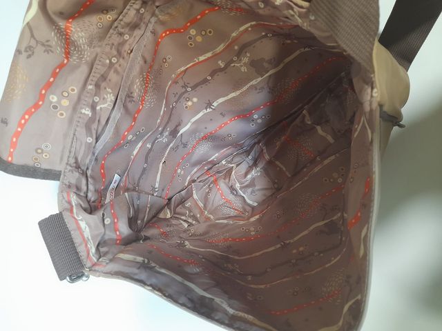 Bandolera juvenil Wild friends de Nici al hombro