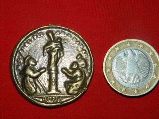 Medalla religiosa siglo XVII virgen del Pilar.