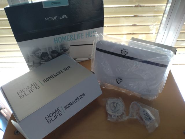 Módem router Zyxel Home&Life Hub FTTH FTTC DSL VDS