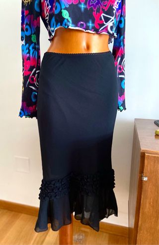 Vintage Y2K falda negra asimétrica talla S