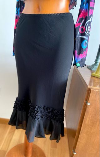 Vintage Y2K falda negra asimétrica talla S