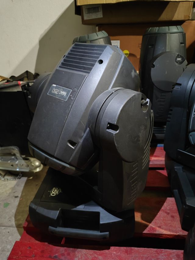 Lote Cabezas móviles Martin MAC 250 krypton