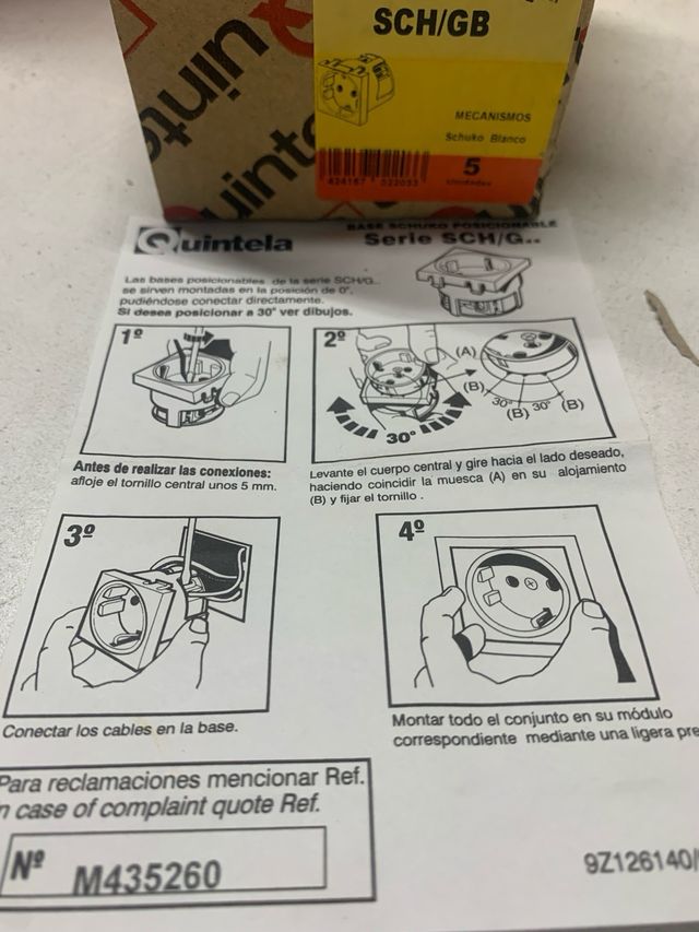 Base schuko posicionable Serie SCH/GB.