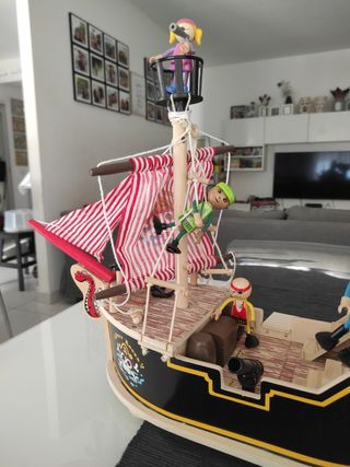 Nave pirata in legno