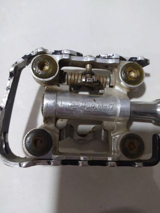 Pedales automático metalicos