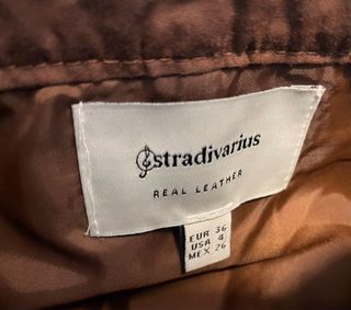 Minifalda cuero Stradivarius