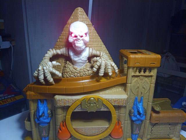 Matchbox mummia mummy gold