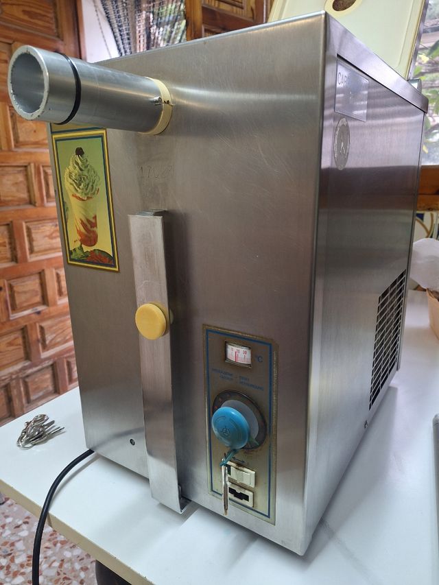 CARPIGIANI Montadora de Nata