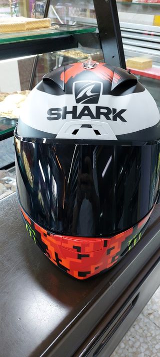 Shark Race R Pro Jorge Lorenzo 