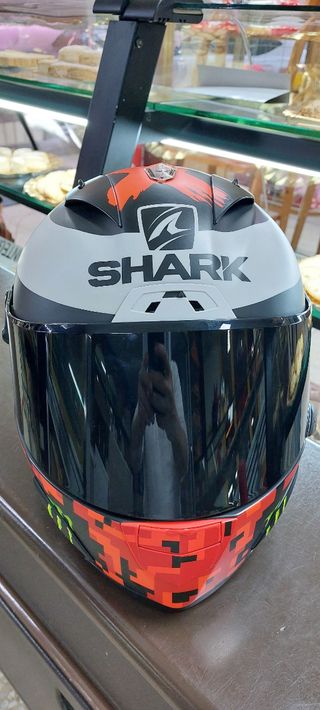 Shark Race R Pro Jorge Lorenzo 