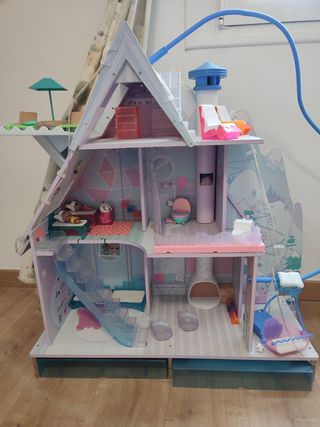 L.o.l surprise- Winter disco chalet