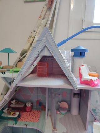 L.o.l surprise- Winter disco chalet