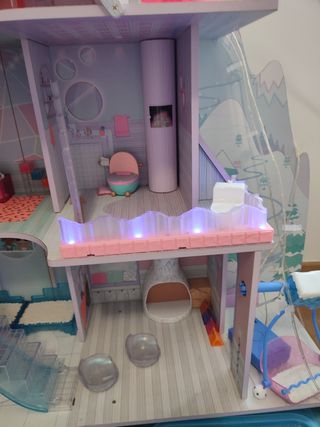 L.o.l surprise- Winter disco chalet