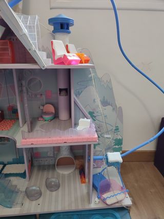 L.o.l surprise- Winter disco chalet